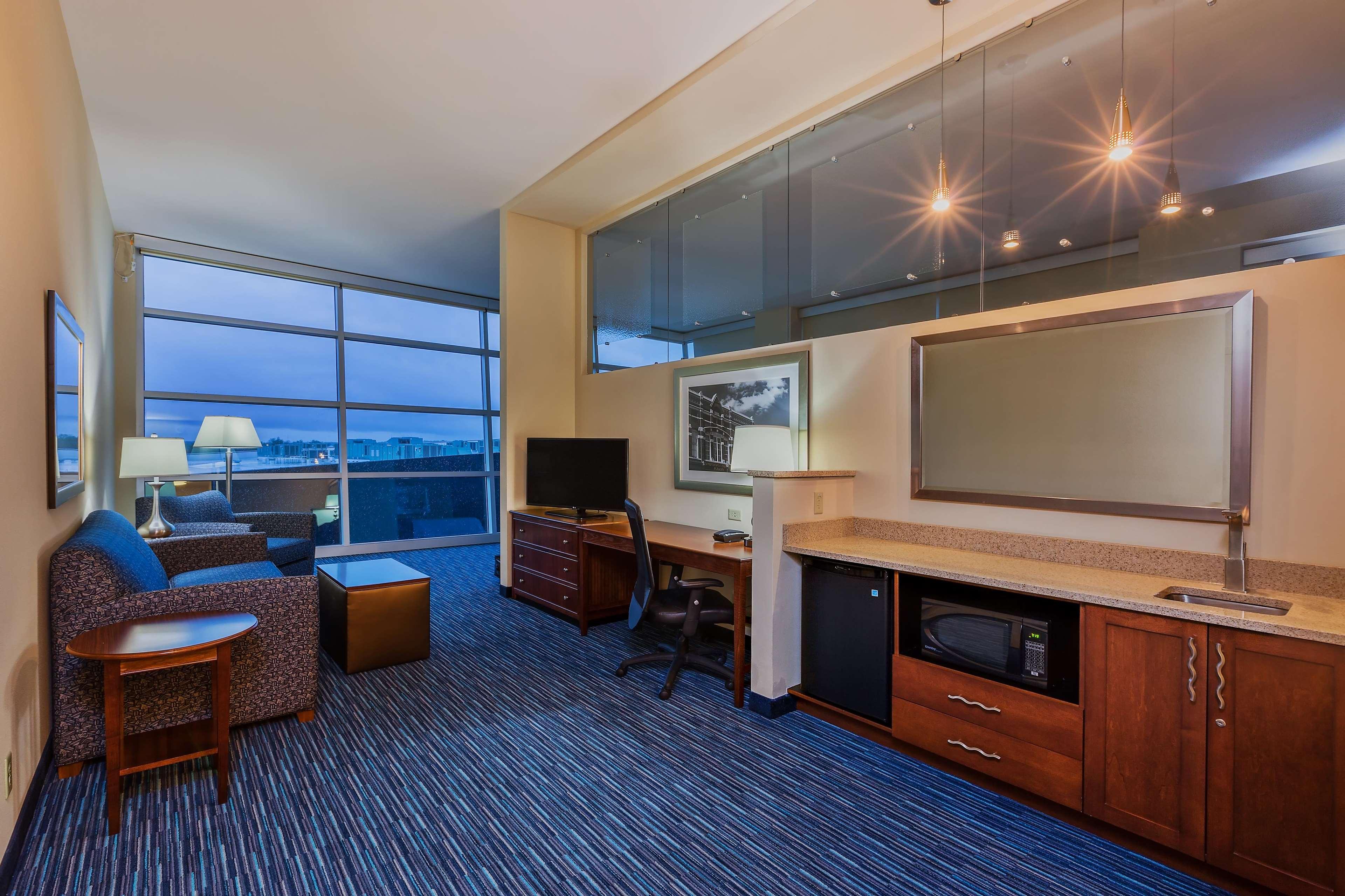 Hampton Inn & Suites Owensboro Downtown Waterfront מראה חיצוני תמונה