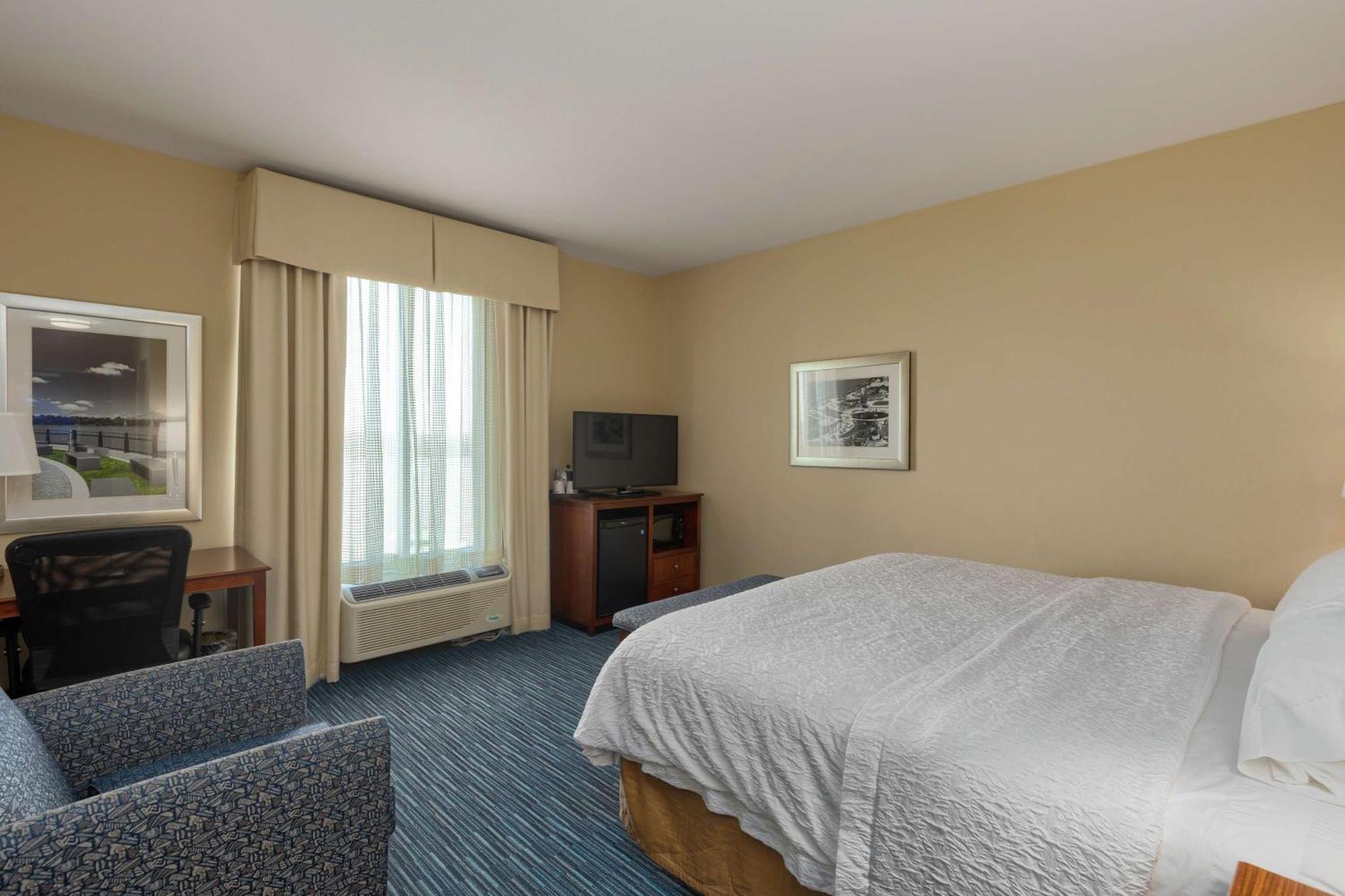Hampton Inn & Suites Owensboro Downtown Waterfront מראה חיצוני תמונה